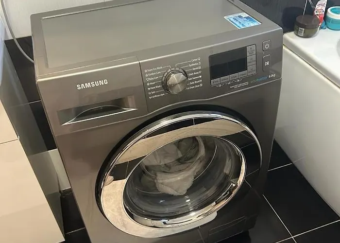 Lux 46 Meters Daire Bükreş